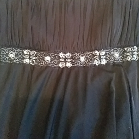 Black spaghetti strap dress - Picture 4 of 5